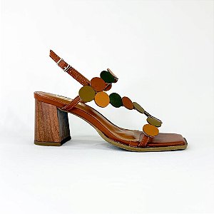 SANDÁLIA FEMININA DE BICO QUADRADO E SALTO BLOCO AMADEIRADO 1808