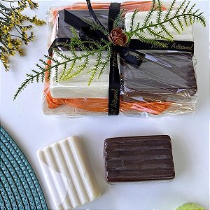 Kit Sabonetes Canelados de Chocolate e Chocolate Branco