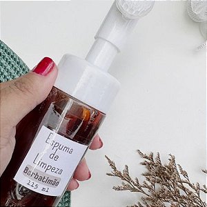 Espuma de Limpeza Facial com Barbatimão