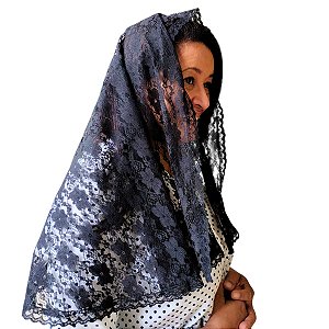 Véu católico preto para Missa Florzinha de Maria com presilha e saquinho Porta véus