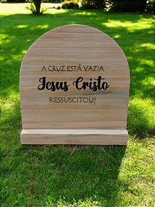 ENFEITE PARA PASCOA RESSUREIÇAO _JESUS CRISTO RESSUCITOU_21X20X4,5CM