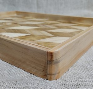 Bandeja em Marchetaria (madeira maciça) 42x30x4cm