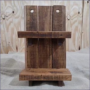 Estante rústica para vasinhos de planta (reaproveitamento de palete)
