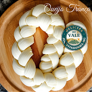 QUEIJO TRANÇA - 100% Artesanal Peso: 500g - Ingrediente: Leite Fresco, proteínas, lipídios, carboidratos, sais minerais, cálcio, vitaminas, entre elas A e B.