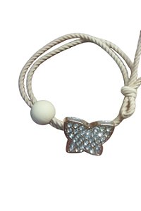 Elástico de cabelo bege fino com pingente de borboleta 🦋 com detalhes em strass