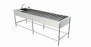 Mesa de Necropsia com Pia e Cuba e Roletes