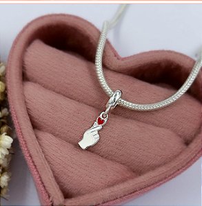 BERLOQUE PRATA CORAÇÃO MAO