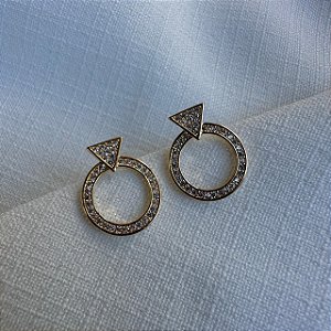 BRINCO CÍRCULO CRAVEJADO COM TRIÂNGULO