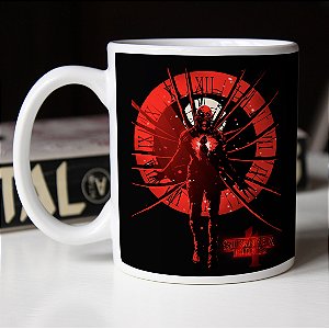 Caneca Stranger Things Poster 4ª Temporada Hellfire Club Netflix Branca