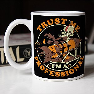 Caneca Confie em Mim Sou Um Profissional Wile Coyote Looney Tunes Branca