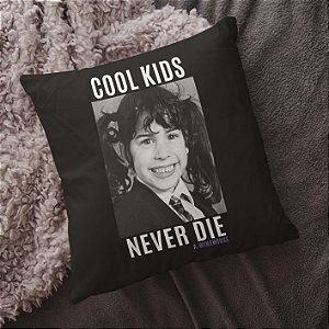 Almofada Cool Kids Never Die Amy Winehouse 45x45