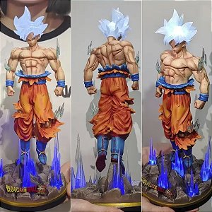 Estátua Colecionável Son Goku Instinto Superior Despertar com Led Dragon Ball Super 35 cm