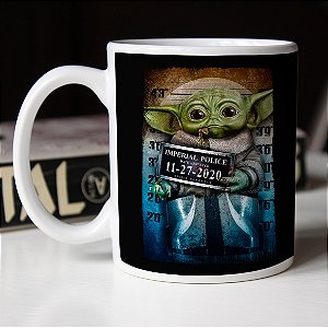 Caneca Cilíndrica Grogu Baby Yoda Imperial Police Mug Shot Star Wars Branca
