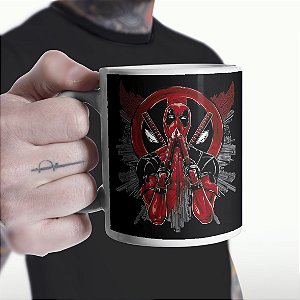 Caneca Cilíndrica Deadpool Arma Marvel Comics Branca