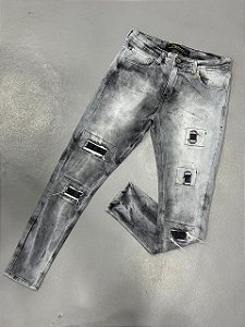 calça jeans modelo jogador