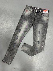 Calça Jeans Modelo jogador