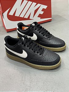 Tênis Nike Court Vision Low preto/branco