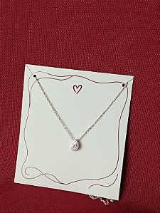 Colar com Pingente Gota