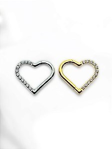 Coração Cravejado com Zircônias Titânio