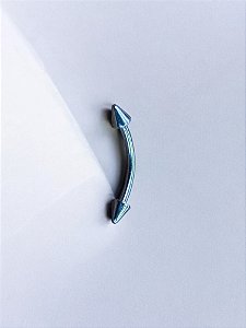 Barbell Curvo Spike Titânio