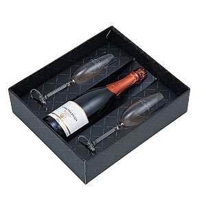 Kit Espumantes Brut Casa Valduga 750 ml + 2 Taças Exclusivas - Brasil