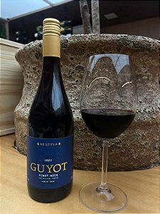 Guyot Reserva Pinot Noir Chile 2022 750 Ml