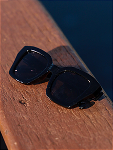 Óculos de Sol Premium Quadrado Fernanda - Preto - Acetato