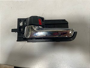 Maçaneta Interna Traseira Esquerda Suzuki SX4 2.0 16V 2011