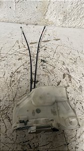 Fechadura Porta Dianteira Esquerda Suzuki SX4 2.0 16V 2011 EYN 6338