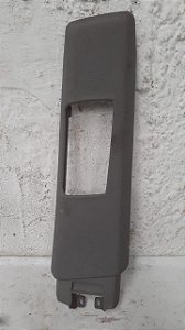 Acabamento Superior Coluna Central LD Audi A6 2.8 24V 1994/1995