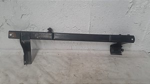 Suporte Lateral Radiador LD Tracker 2.0 2007-2008 KWR-1C82