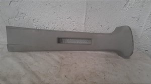 Acabamento Coluna Direita Tracker Gv2 2001-2008 KWR1C82