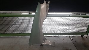 Para-lama Dianteiro Direito Renault Mégane 2.0 – 2001 (com Detalhe)