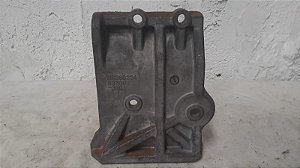 Suporte do Compressor de Ar-Condicionado Mitsubishi Pajero TR4 2.0 – 2006