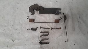 Regulador com Molas da Sapata de Freio Lado Direito (LD) Suzuki Vitara 1991 a 1998