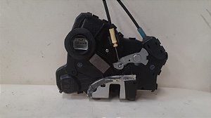 Trava da Porta Dianteira Lado Esquerdo Suzuki Grand Vitara 2012