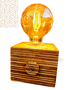 Luminária de mesa - Cubo