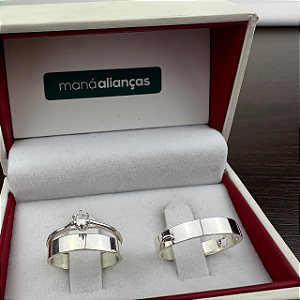 Par de Alianças Prata reta 4mm lisa + solitário  cod. M02