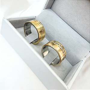 Par de Alianças Quadrada 8mm em Moeda Antiga 15 pedras e 2 frisos