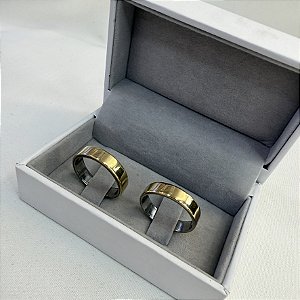 Par de Alianças Quadrada 4mm em Moeda Antiga