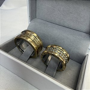 Par de Alianças Bvlgari 10mm em Moeda Antiga 30 pedras com gravação lateral