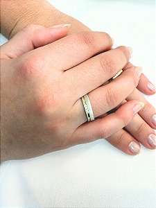 Par Aliança Prata com Filete em Ouro Cód 56