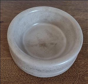 Comedouro pet ( 7 cm x 16 cm ) médio