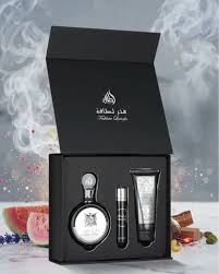 Kit Fakhar Black