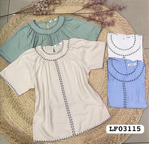 Blusa Social com Bordado