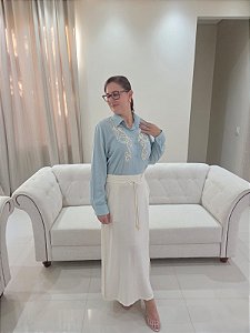 Camisa Azul Claro com Bordado