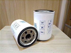 2 Filtros De Combustível V6/ V8 Gasolina Para Volvo 3847644