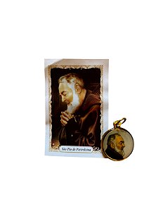 Medalha Redonda Dourada São Padre Pio com Folheto de Oração