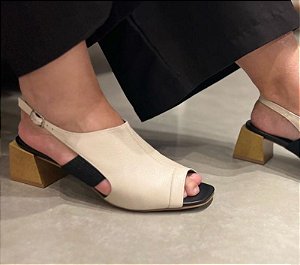 Sandália Elástico Lateral Off White