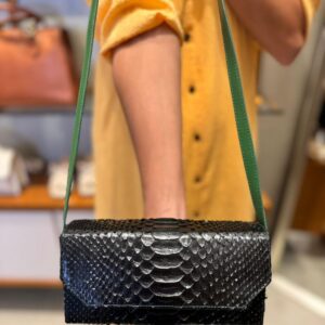 Bolsa Python Baguete Preta